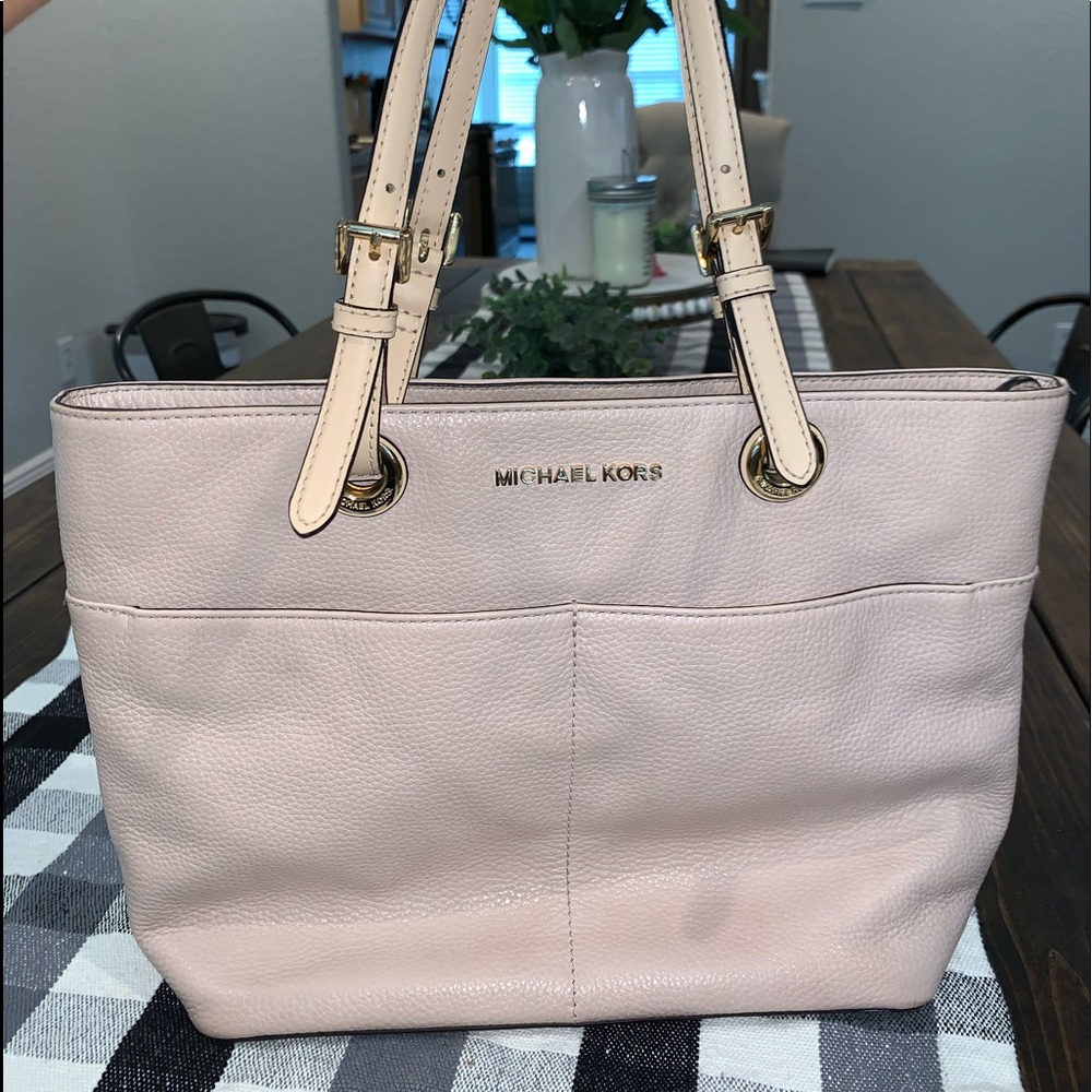 ⛔️SOLD⛔️ Michael Kors shoulder bag - Picture 3 of 12